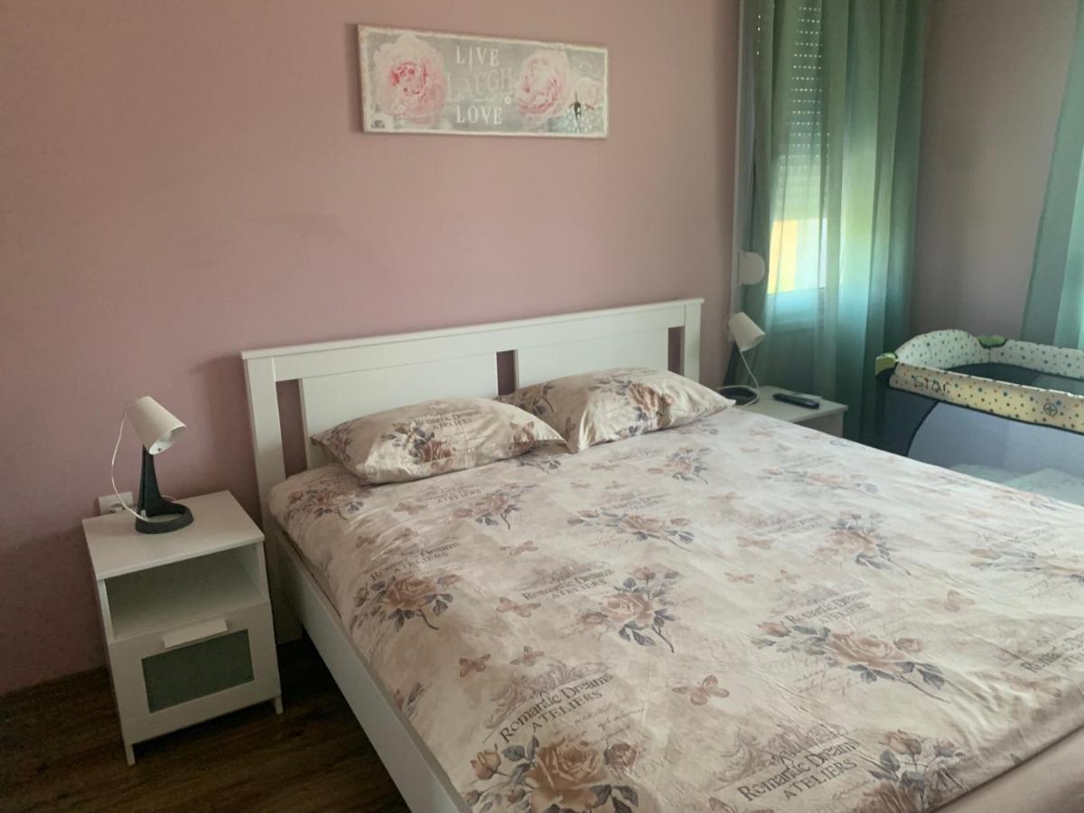 Verona Apartment Sandanski Bagian luar foto
